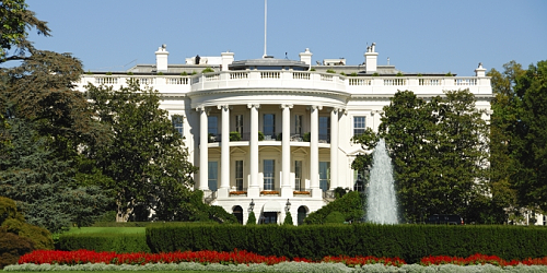 Bílý dům potvrdil, že chce detailně analyzovat návštěvníky USA. Touží po jejich Facebooku