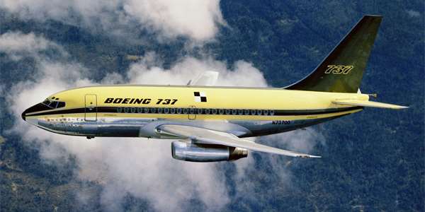 Je tomu přesně padesát let od doby, kdy 9. dubna 1967 na svoji první cestu vzlétl Boeing 737.  Trh si žádal letadla pro krátké a střední vzdálenosti, které Boeingu chyběly, potřeboval proto nový model. Na fotografii je prototyp 737, který tenkrát cestu absolvoval.